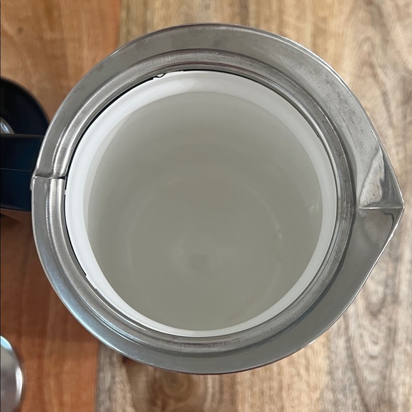 Vintage Pyrex Corningware “Blue Cornflower” 9 Cup Coffee Carafe - Picture 8 of 11